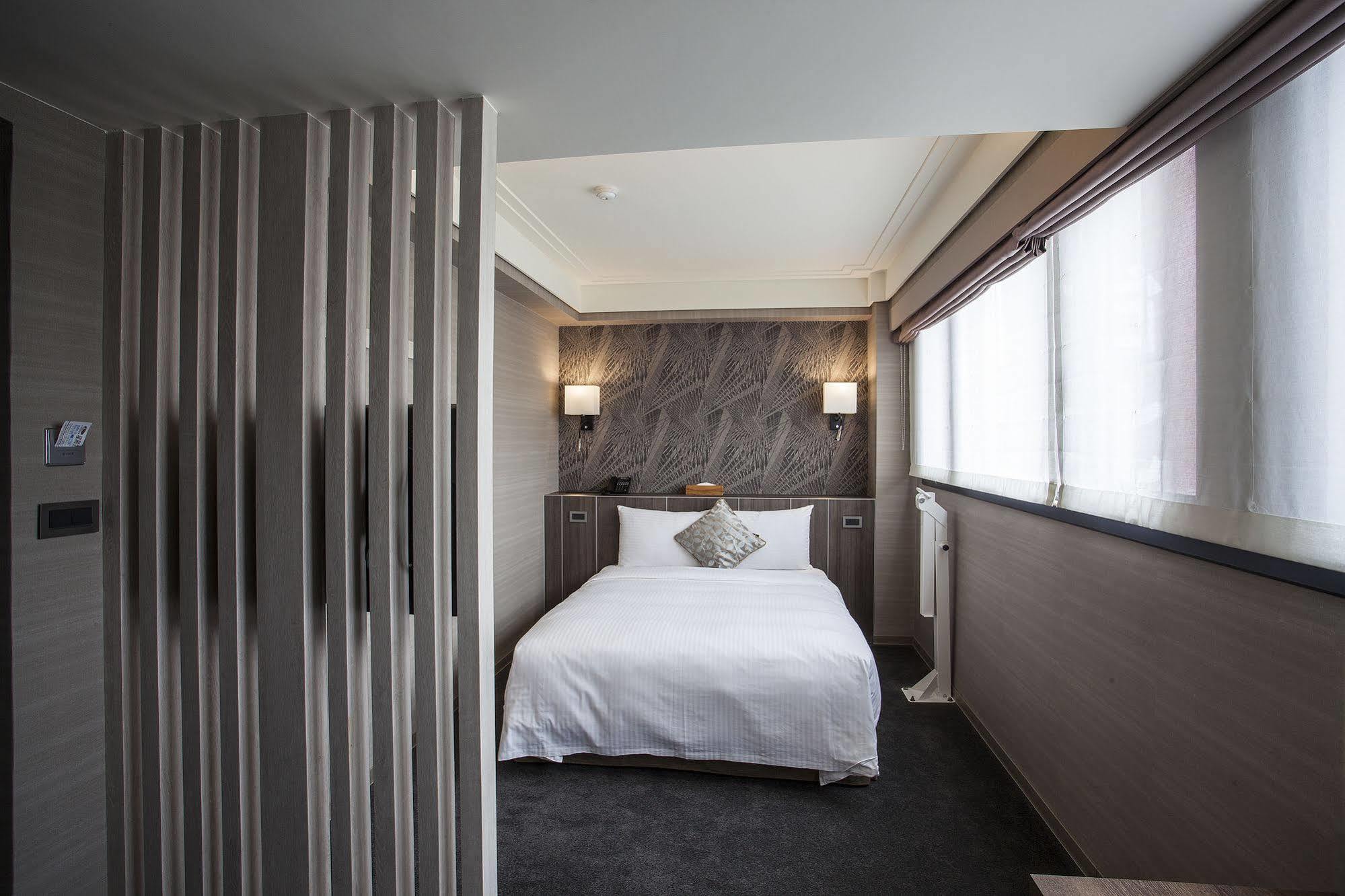 Citizen Hotel Taipei Extérieur photo